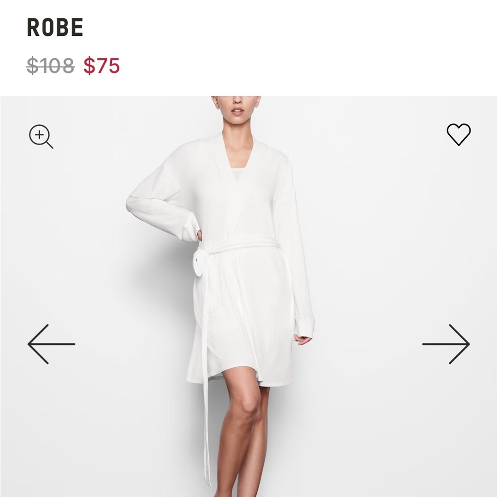 Skims soft lounge robe